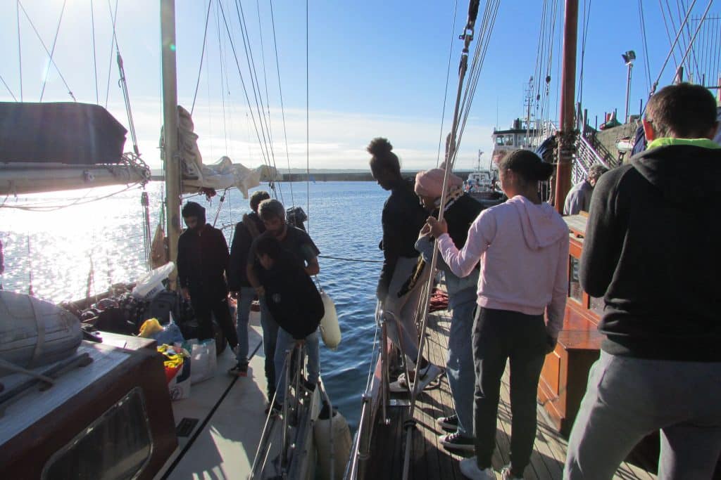 Embarquement solidaire de jeunes © APE Fontaine Blanche